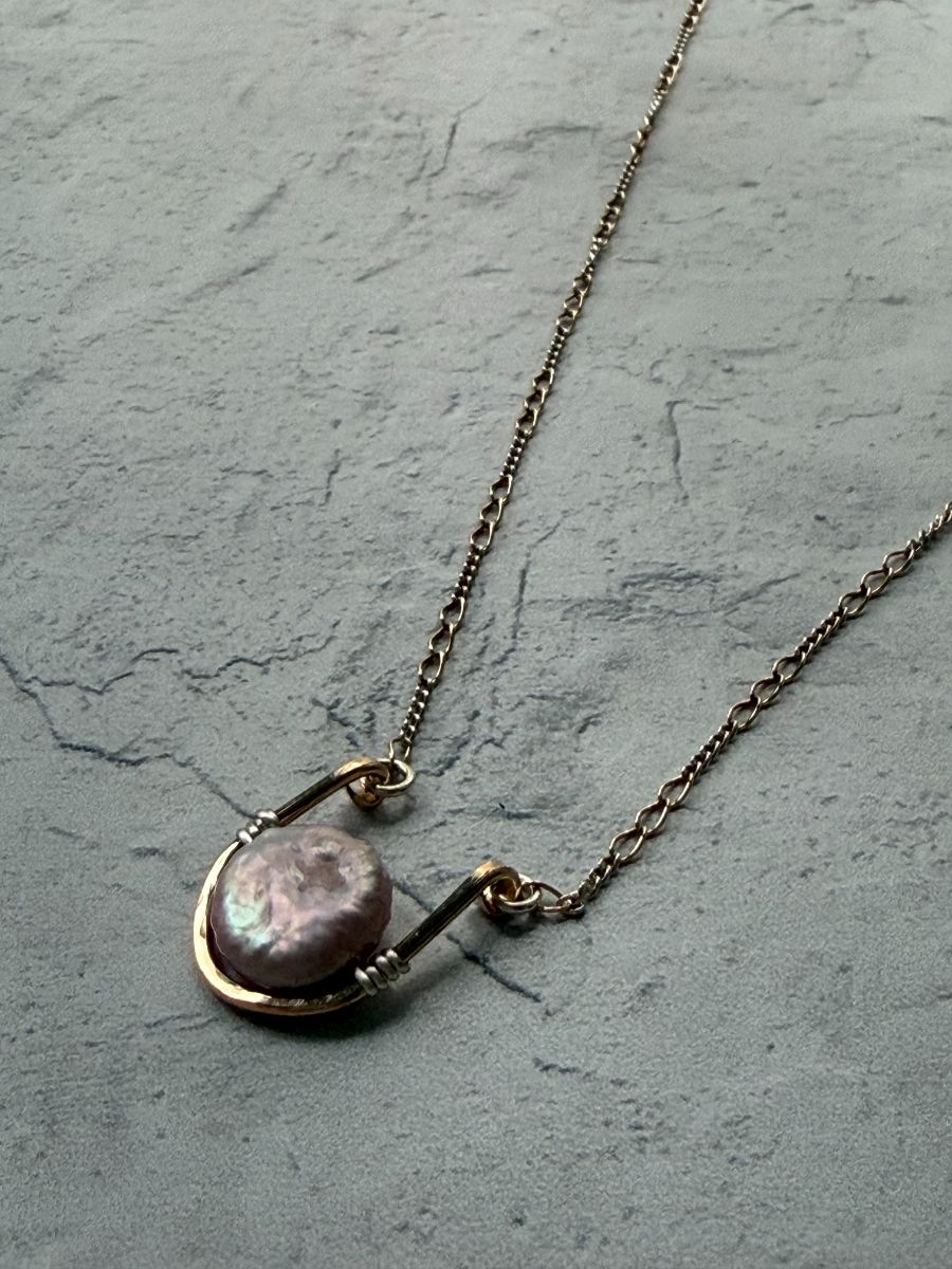 Freshwater Pearl Necklace with Mixed Metal Chain